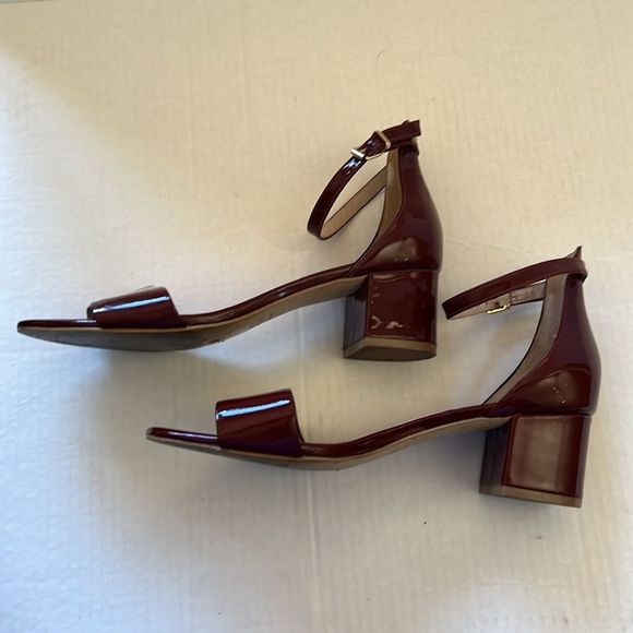 Free People Burgundy Red Patent Leather Ankle Strap Block Heels size 9 - Picture 11 of 12